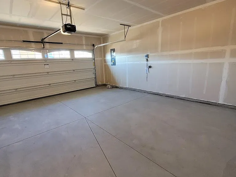 220 N Caracaras Way — Photo 41