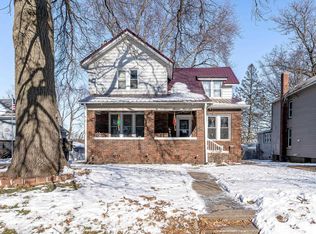 714 10th Ave S, Clinton, IA 52732