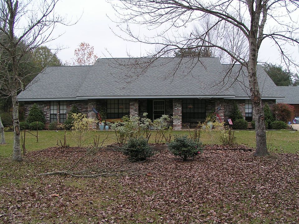 22151 Longleaf Dr