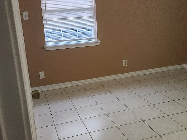 531 Roper St — Photo 28