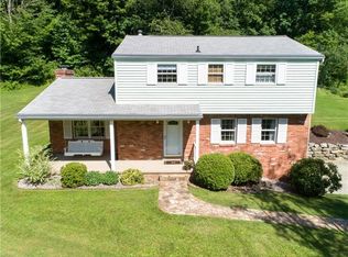 1004 Sleepy Hollow Rd, Jeannette, PA 15644
