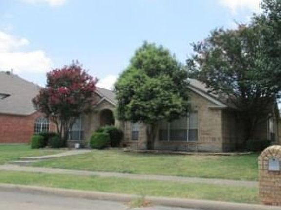 2nd image of 2309 Oak Forest Dr