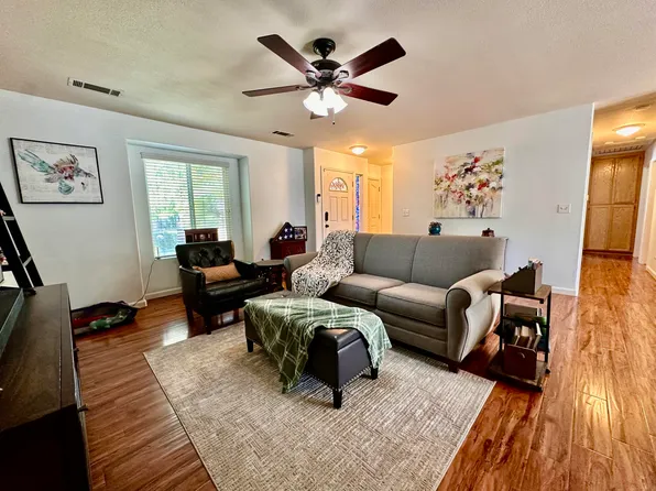 3519 Barkwood Dr, Anderson, CA 96007