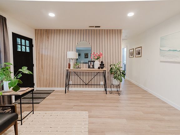 2nd image of 405 S Valcik Dr