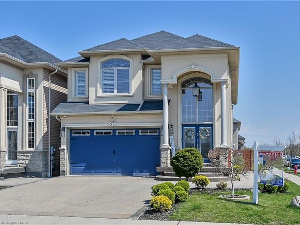 97 Chartwell Cir, Hamilton, ON L9A 0C4