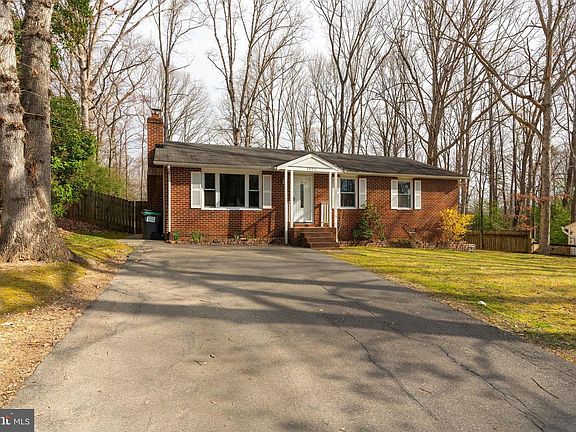 2nd image of 1022 Isabella Dr
