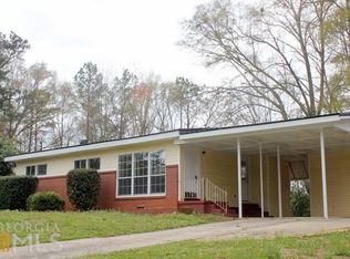 24 Willow Dr, Newnan, GA 30263