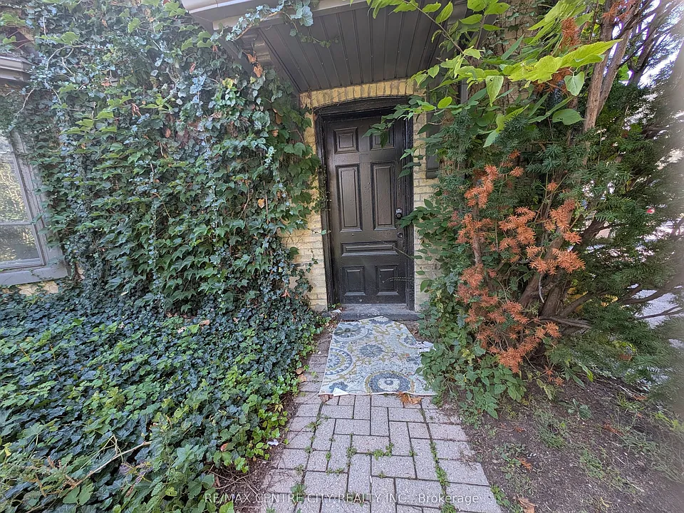 474 King St #4