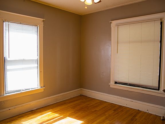 5th image of 1082 16th Ave SE #1&2