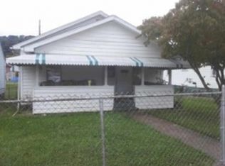 1047 Jackson Ave, Huntington, WV 25704