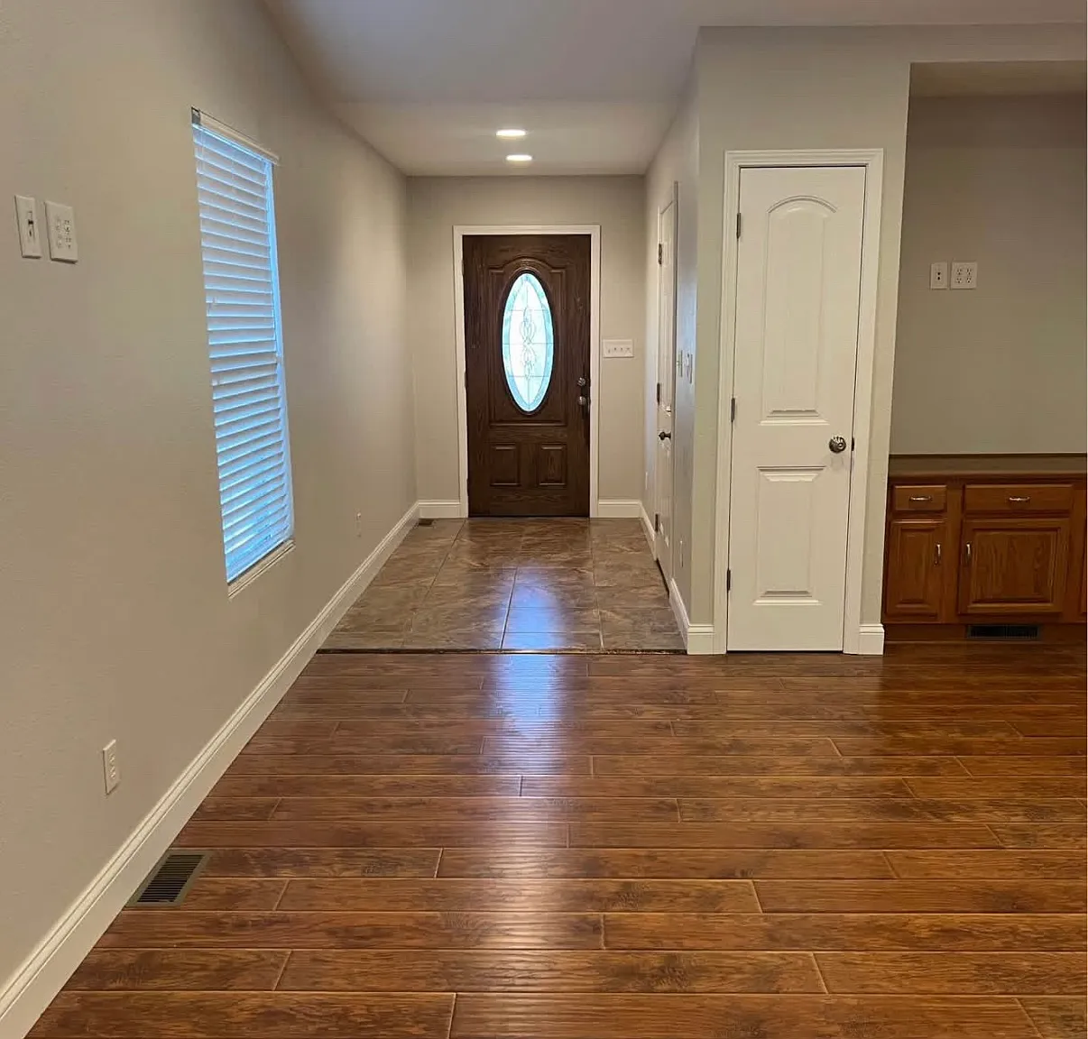 729 Grove St — Photo 4