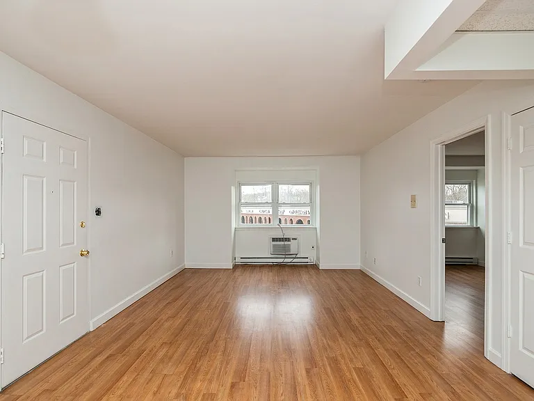 Zen Long Island at Wheatley Heights 55+ Community — Photo 6