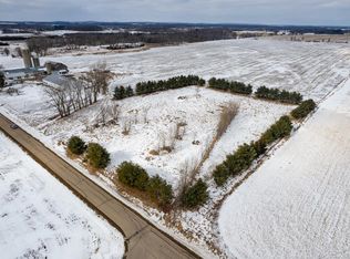 E9280 Blueberry Rd, Bear Creek, WI 54922