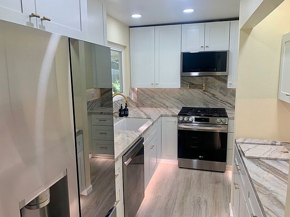 3rd image of 4609 Westridge Dr