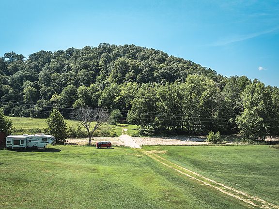 2nd image of 2251 County Road 6670