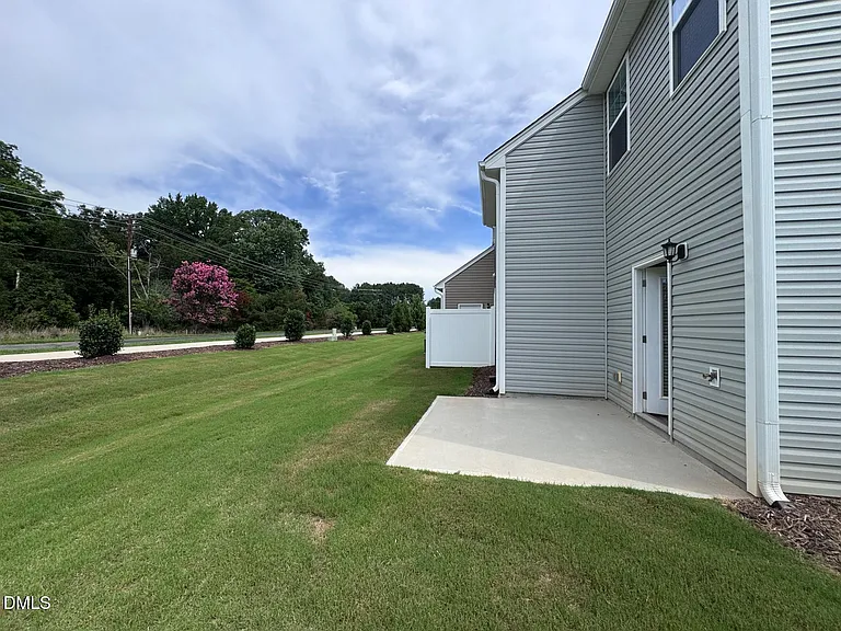 836 Pryor St — Photo 35