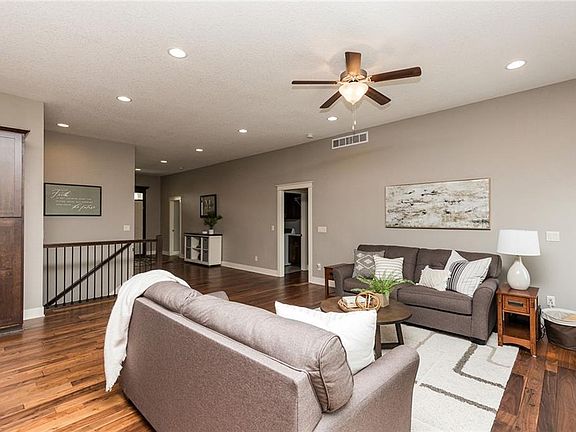 5th image of 309 Colbie Blossom Ln NW