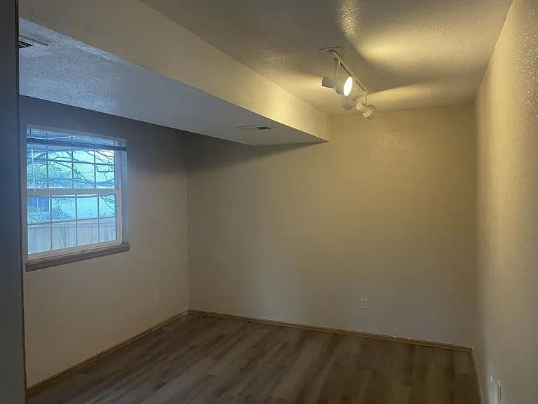 8575 Cottonwood Way — Photo 6