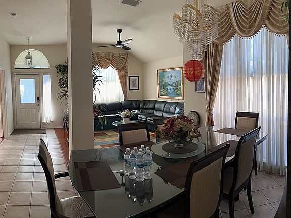 4th image of 7568 Juliet Ln