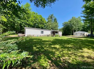 26 Janro Dr, Negaunee, MI 49866