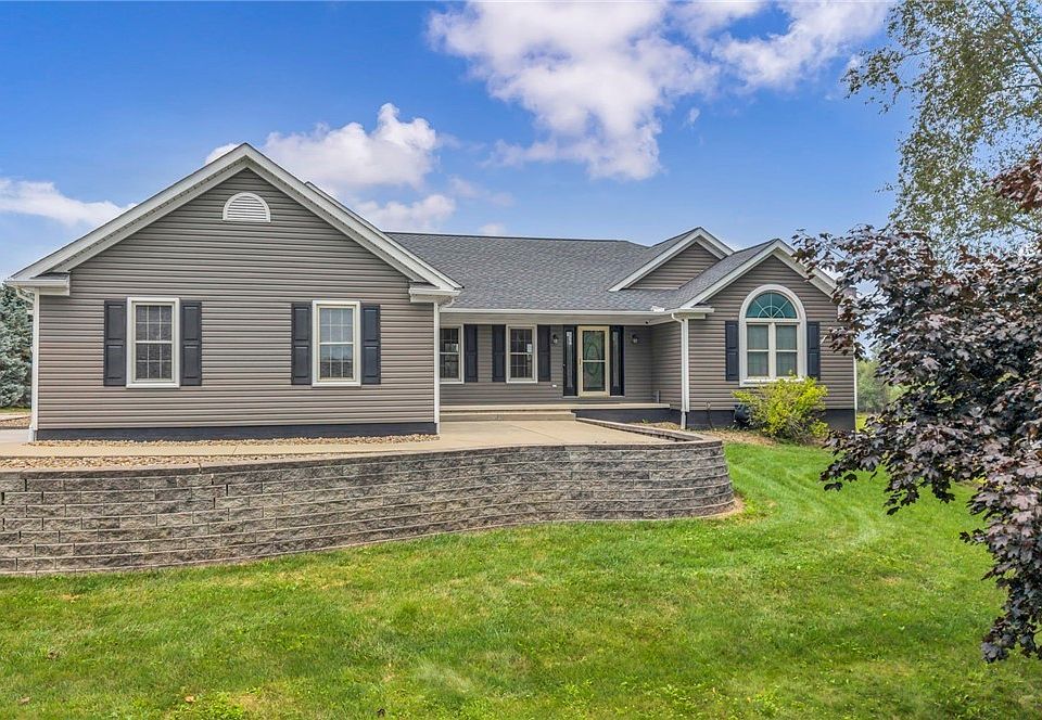 1st image of 3155 Laubert Rd