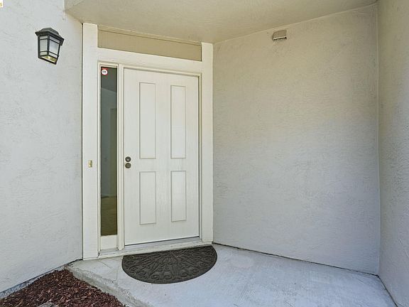 5th image of 2231 Heathrow Pl