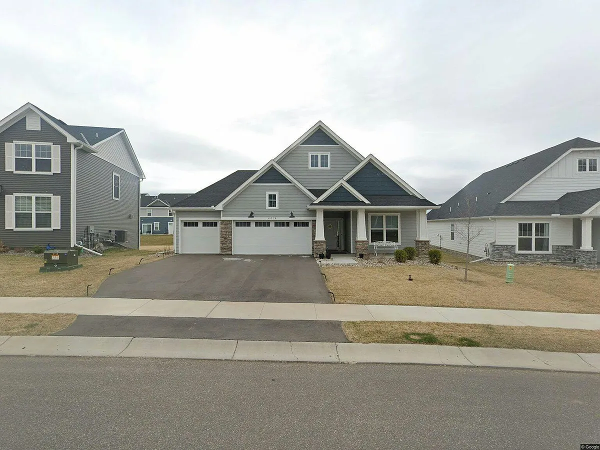 Building Photo - 6218 Tamarack Ln