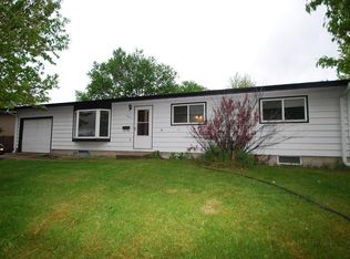 308 22nd Ave S, Brookings, SD 57006