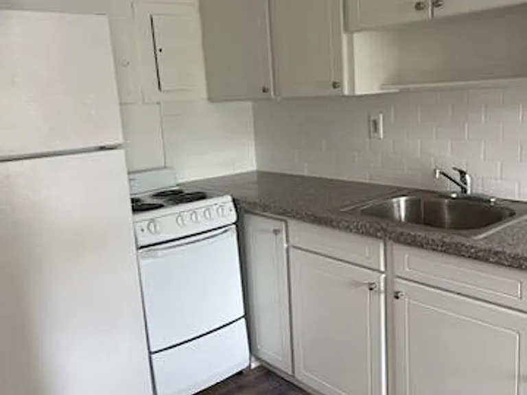 306-314 N Lakeside Ct — Photo 20
