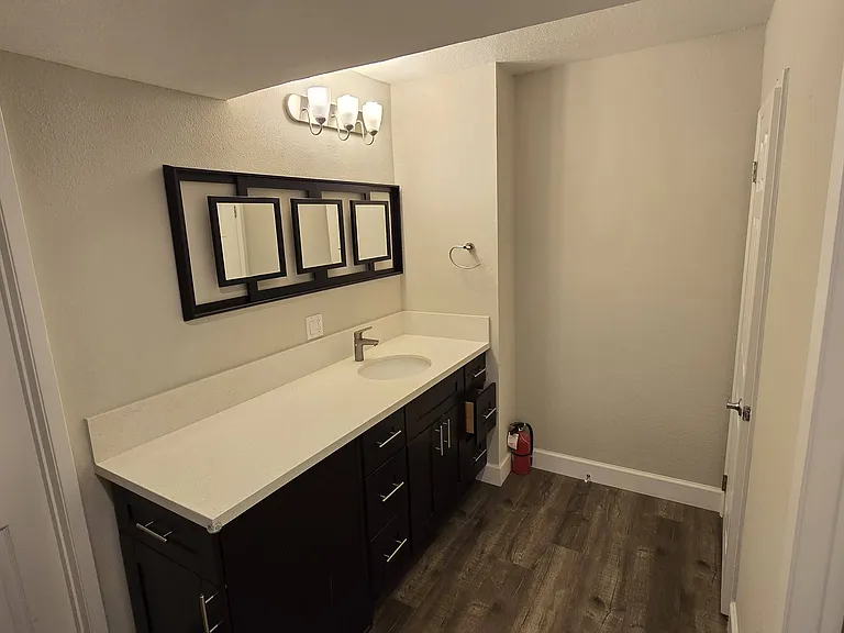 9563 Graham St — Photo 2