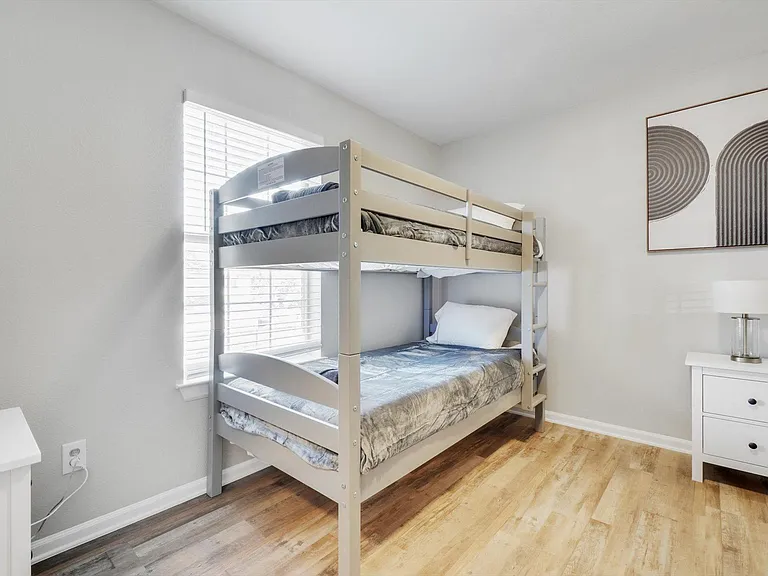 2062 Arena Dr — Photo 36