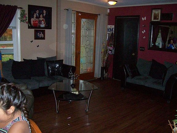 3rd image of 1222 Wilson Ave