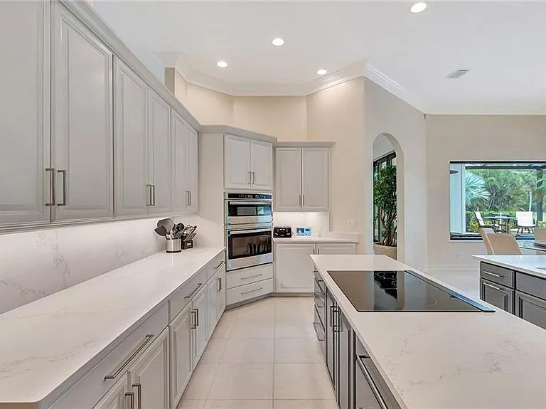11238 Five Oaks Ln — Photo 14