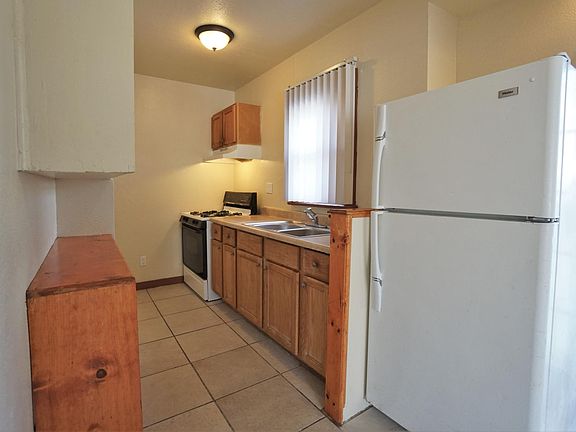 4th image of 3824 36th St