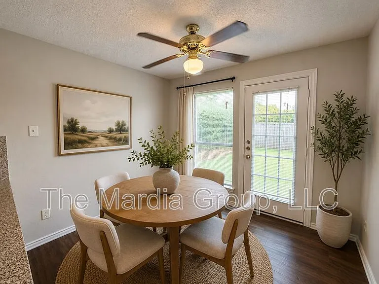 13222 Fall Manor Dr — Photo 3