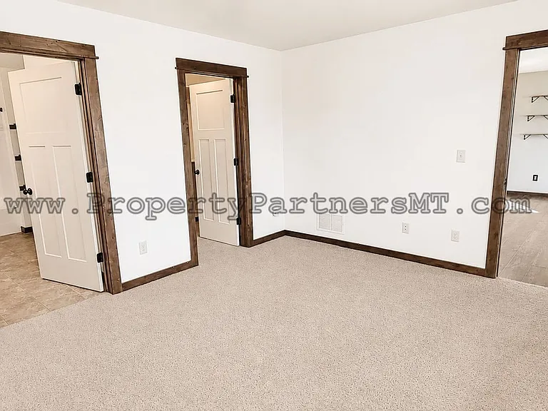 107 Tail Feather Ln — Photo 3