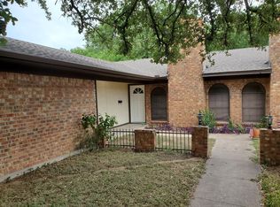 2927 Las Vegas Trl, Fort Worth, TX 76116