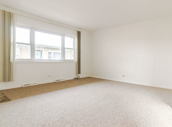 5th image of 8901 S Harper Avenue # Fl 2nd