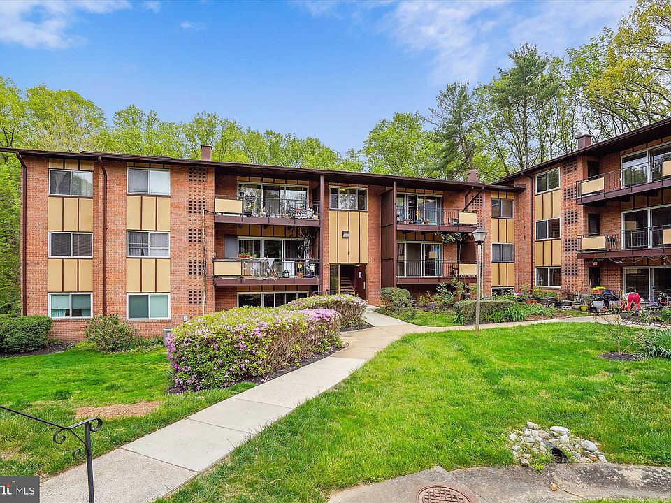 1st image of 10165 Fair Woods Dr #212