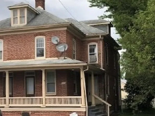122 Hanover St, New Oxford, PA 17350