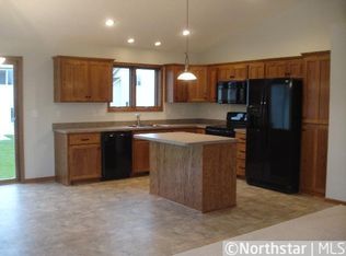 1102 Tikalsky St SE, New Prague, MN 56071