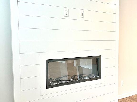 3rd image of 122 Founders Dr Lot 42