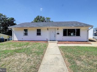 7229 Roanne Dr, Oxon Hill, MD 20745