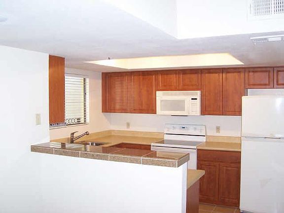 3rd image of 5104 N 32nd Street #318