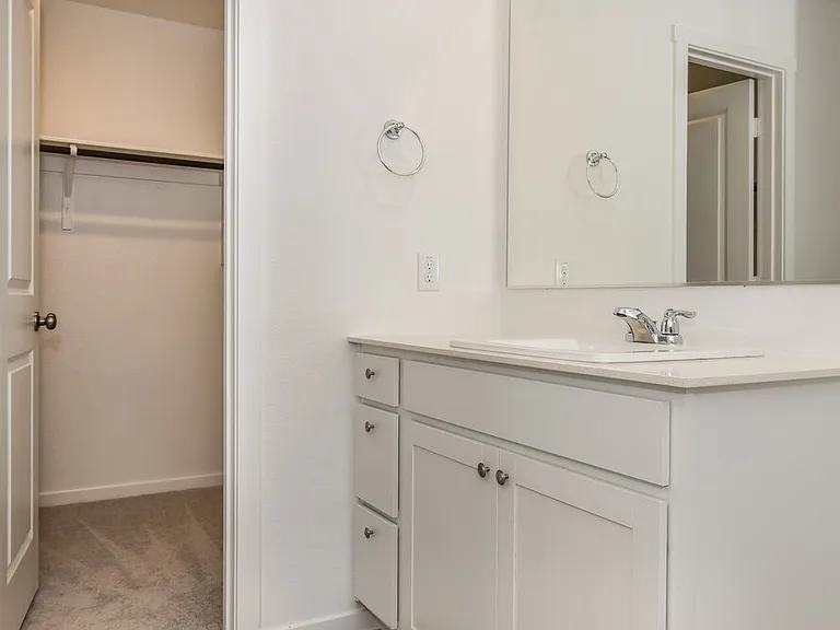 1708 Crossbill St — Photo 14
