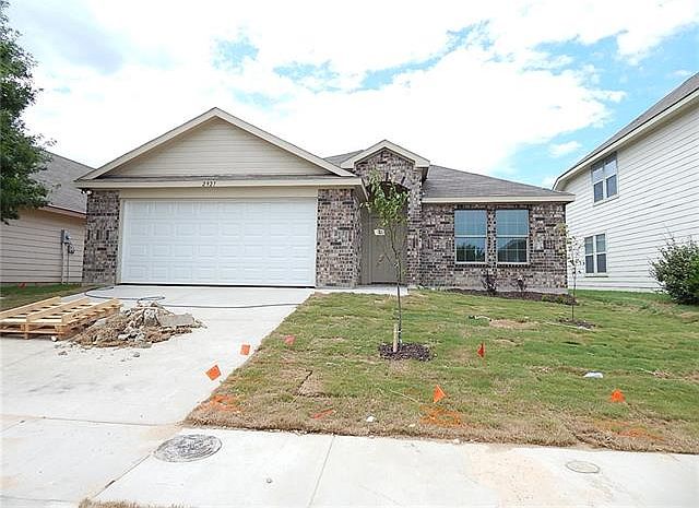 1st image of 2927 Saint Bernard Dr