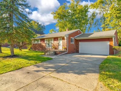 25560 W 10 Mile Rd, Southfield, MI, 48033