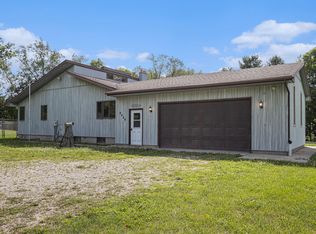 8648 Reynolds Rd, Bellevue, MI 49021