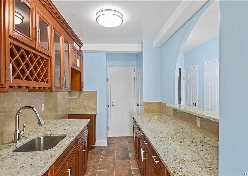 1st image of 7 Fordham Hill Oval APT 10C