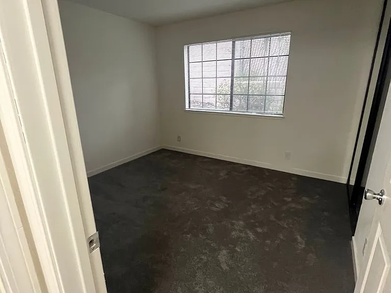 1690 164th Ave — Photo 12